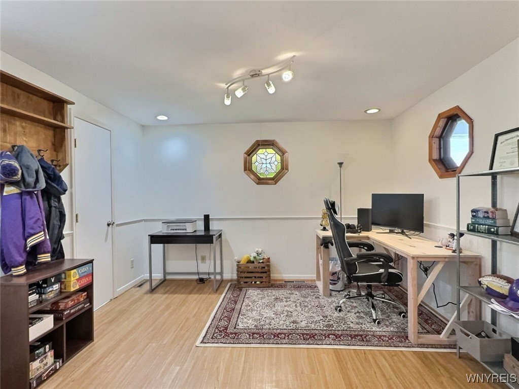 216 Woodgate Road, Tonawanda, New York image 16