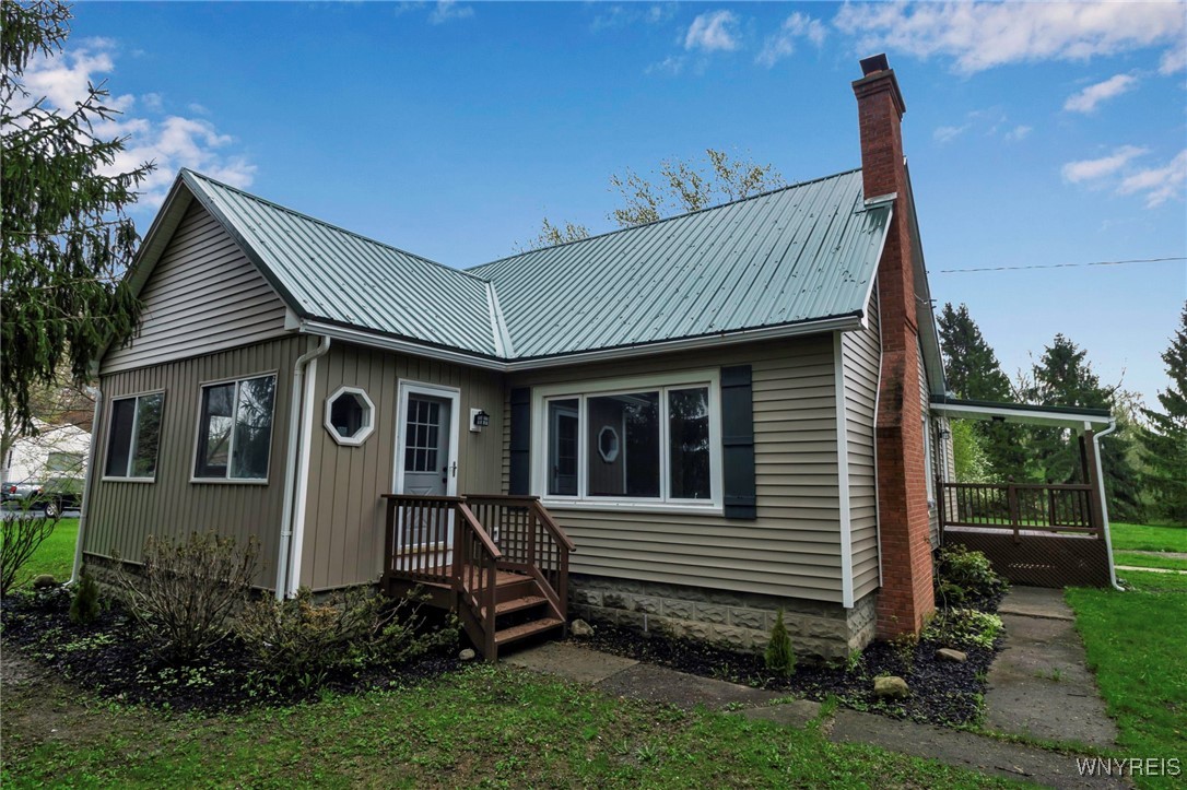 1520 N Creek Road, Hamburg, New York image 1