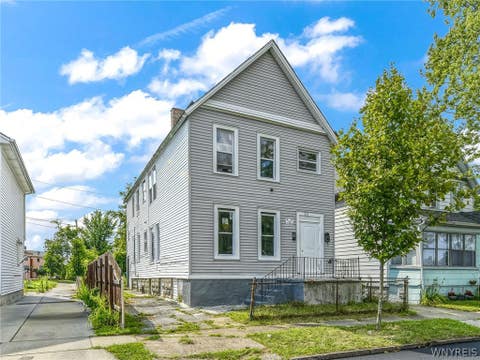 Photo of 76 Chester Street #1, Buffalo, NY 14208 (MLS # B1703994)