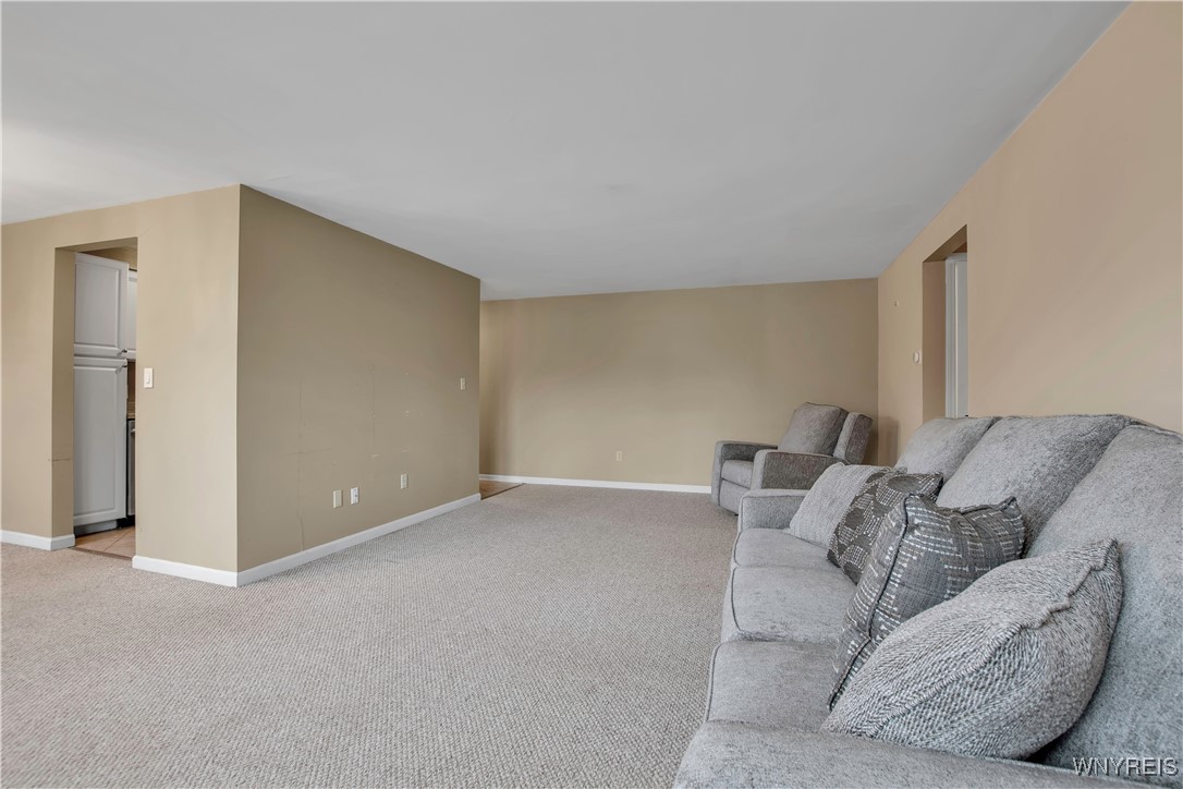 1410 Maple Road #8, Amherst, New York image 13