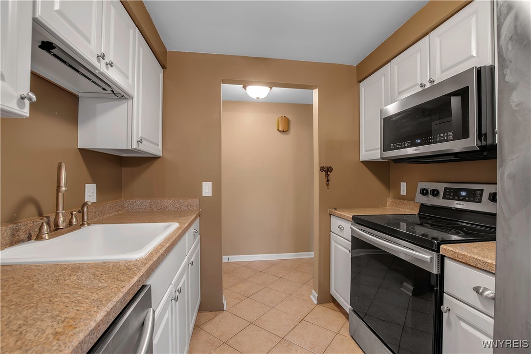 1410 Maple Road #8, Amherst, New York image 9