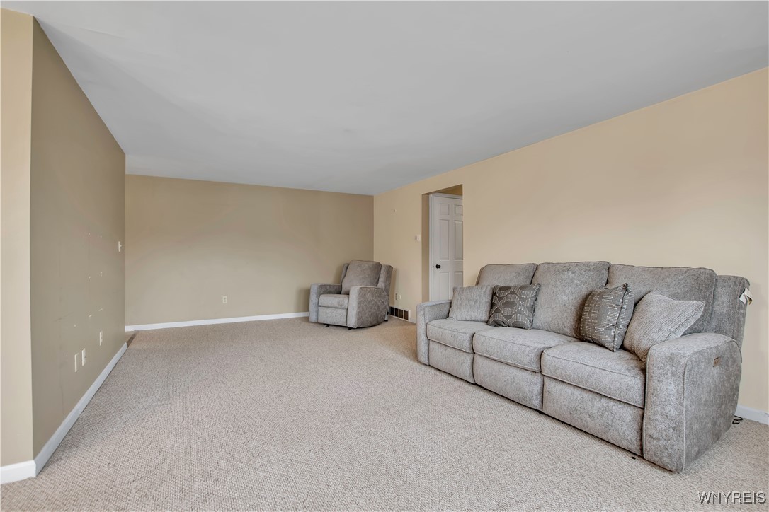 1410 Maple Road #8, Amherst, New York image 14