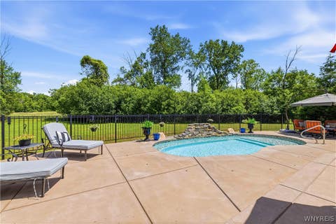 Tiny photo for 13 Greenside Drive, Grand Island, NY 14072 (MLS # B1701559)