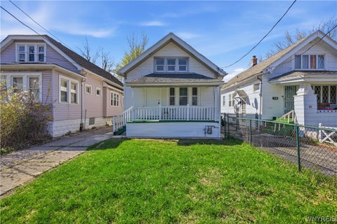 Homes For Sale - 27 Connelly Avenue<br/> Buffalo, NY 14215