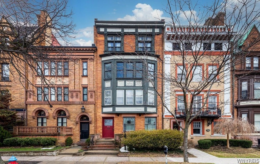 Photo of 493 Delaware Avenue #3, Buffalo, NY 14202 (MLS # B1664599)