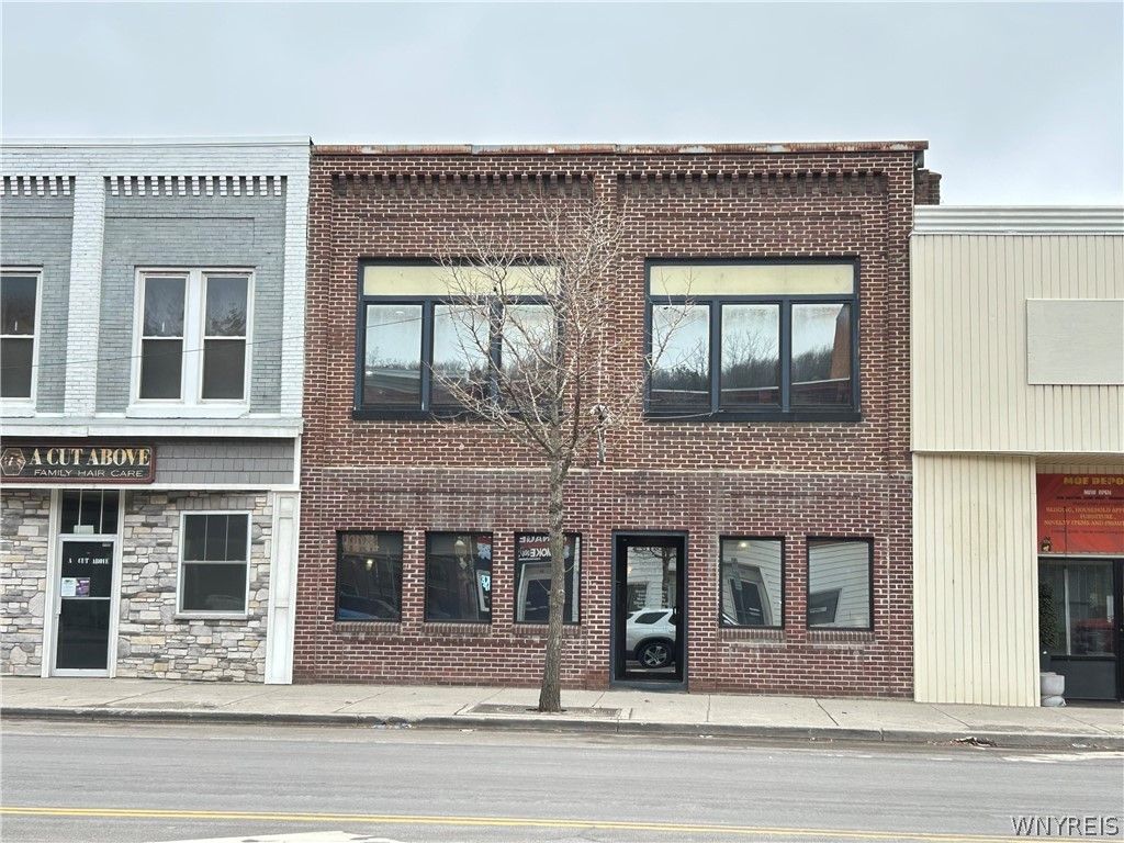 Photo of 87 N Main St St, Warsaw, NY 14569 (MLS # B1667257)