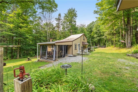 Photo of 28 Treehaven Road, Wethersfield, NY 14066 (MLS # B1702298)