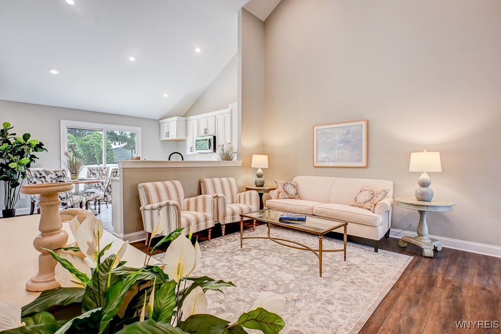 22 A Stonham Place 0301