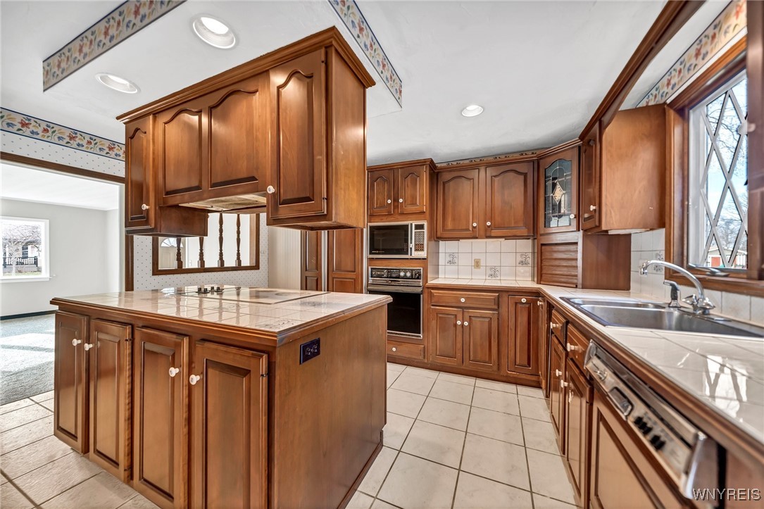 565 82nd Street, Niagara Falls, New York image 4