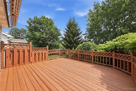 Tiny photo for 76 Doehaven Circle, Lancaster, NY 14043 (MLS # B1700288)