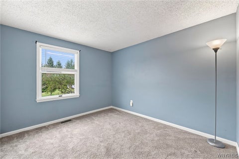 Tiny photo for 76 Doehaven Circle, Lancaster, NY 14043 (MLS # B1700288)