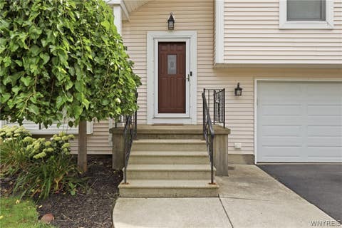 Tiny photo for 76 Doehaven Circle, Lancaster, NY 14043 (MLS # B1700288)
