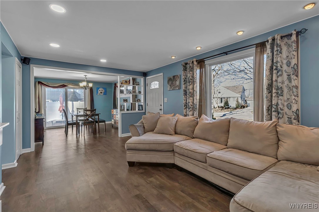 25 Seminole Parkway, Cheektowaga, New York image 6