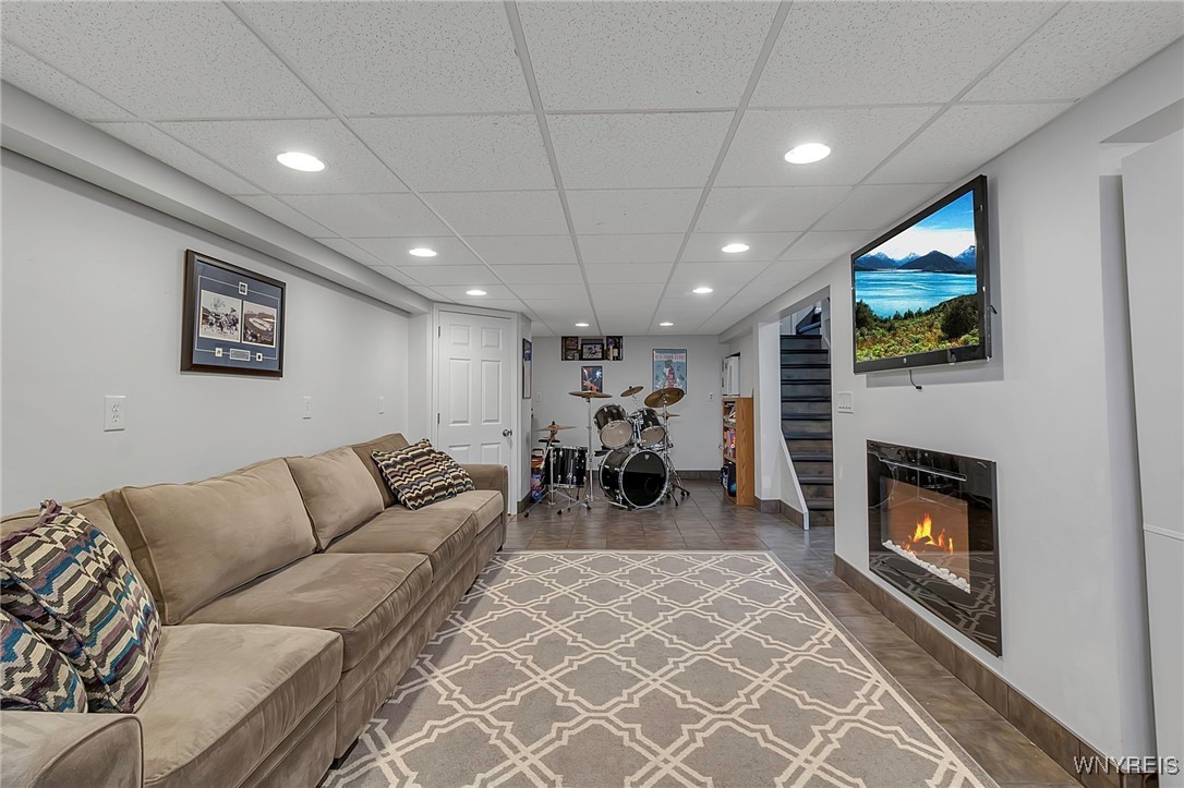 25 Seminole Parkway, Cheektowaga, New York image 38