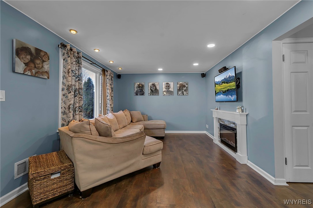 25 Seminole Parkway, Cheektowaga, New York image 7
