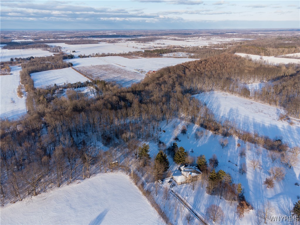 Cambria, New York 14094, United States, 6 Bedrooms Bedrooms, ,5 BathroomsBathrooms,Residential,Active,10518
