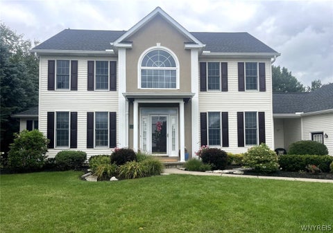 Homes For Sale - 194 Golden Pheasant Drive<br/> Amherst, NY 14068