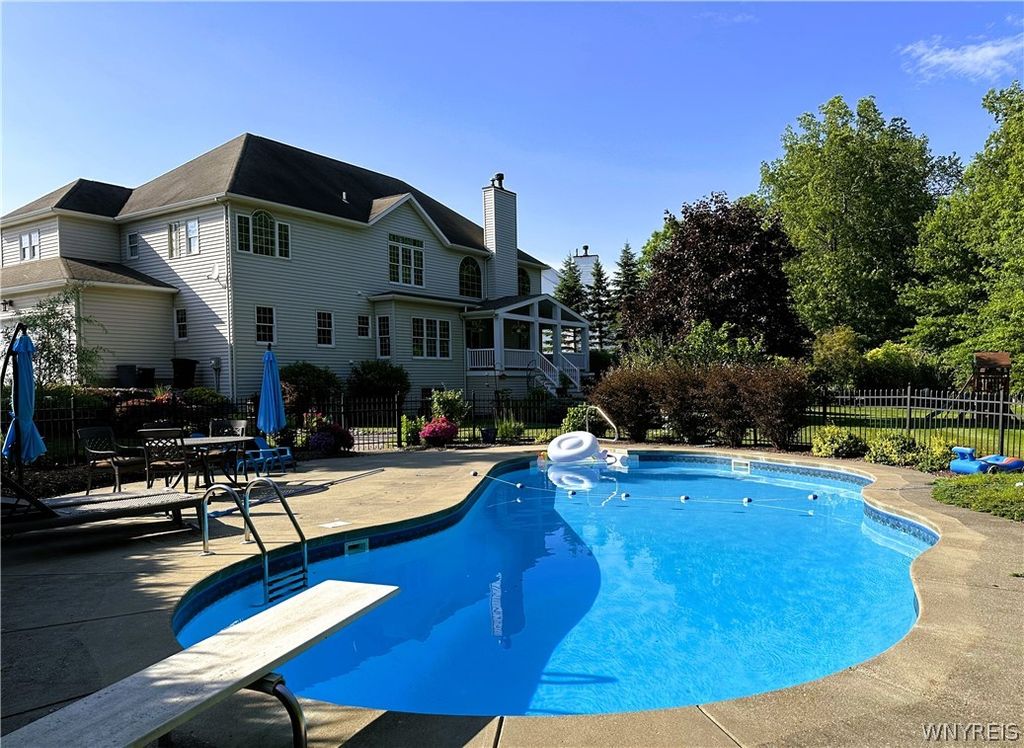 Photo of 6555 Ashford Court, Clarence, NY 14051 (MLS # B1666660)