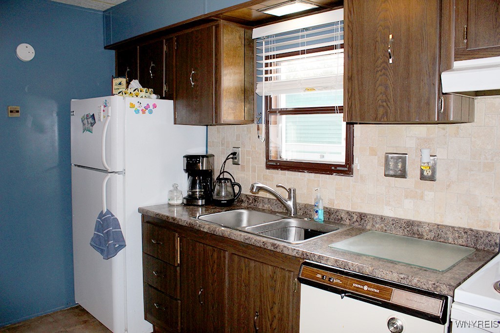 9E Sunup Holiday Park, Ellicottville, New York image 13