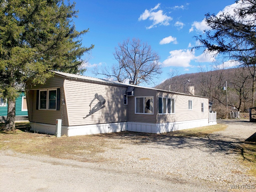 9E Sunup Holiday Park, Ellicottville, New York image 2