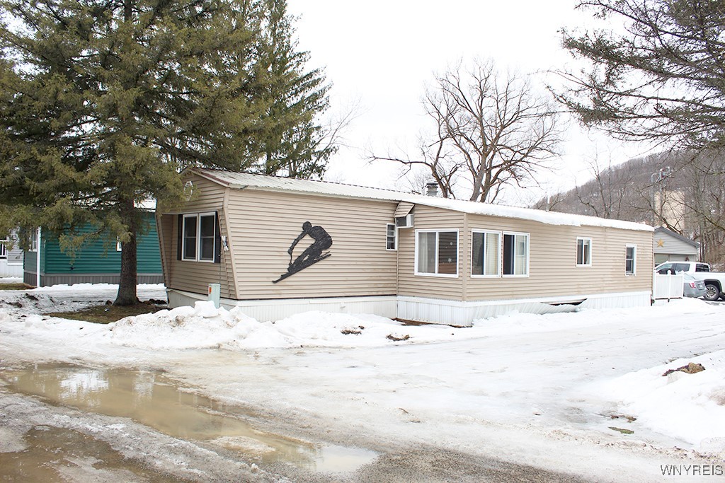 9E Sunup Holiday Park, Ellicottville, New York image 29