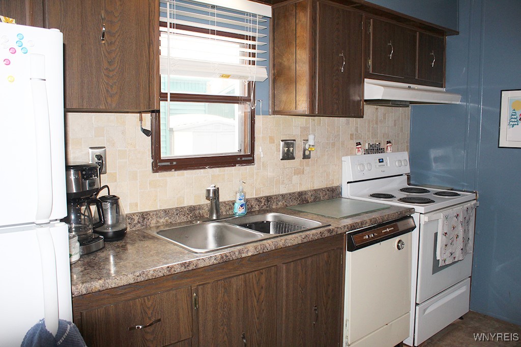 9E Sunup Holiday Park, Ellicottville, New York image 12
