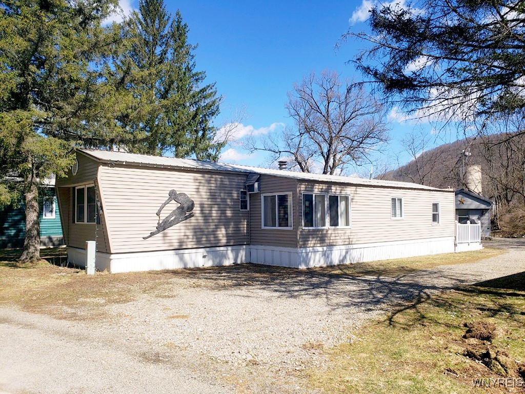 9E Sunup Holiday Park, Ellicottville, New York image 1