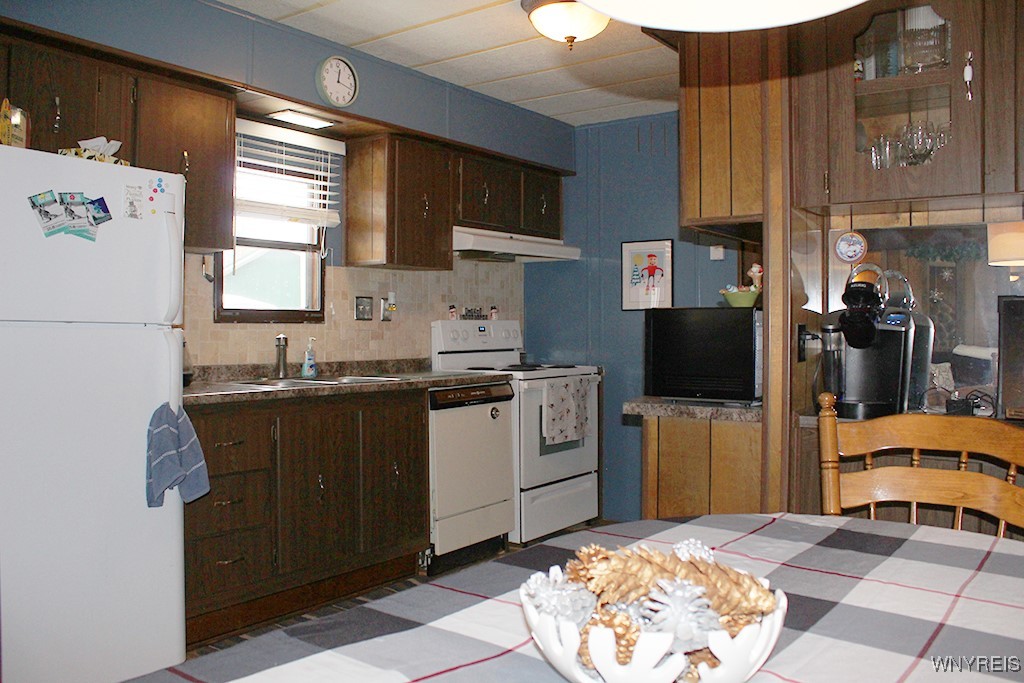 9E Sunup Holiday Park, Ellicottville, New York image 10