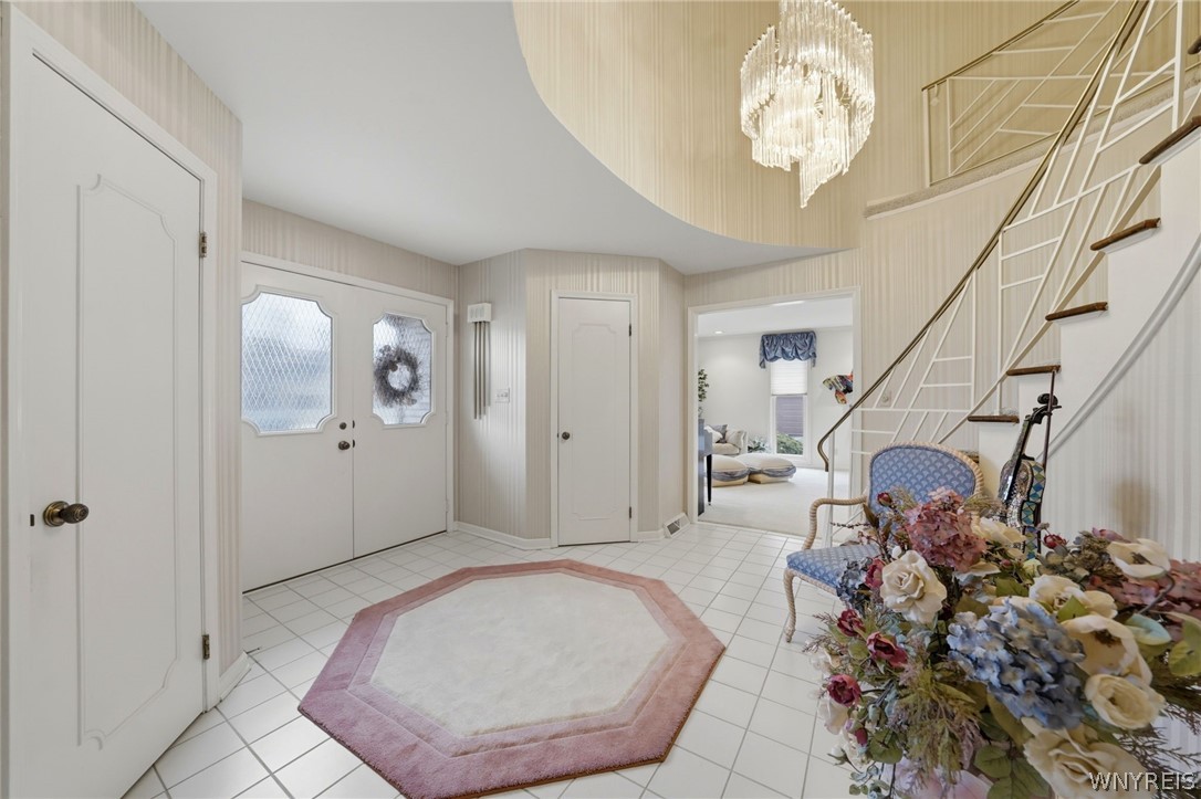 19 Rolling Meadow Ln