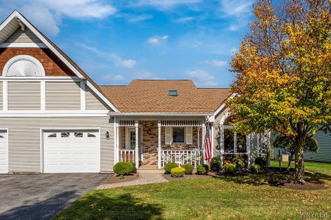 Photo of 3 Spicebush Lane, Amherst, NY 14221 (MLS # B1720896)