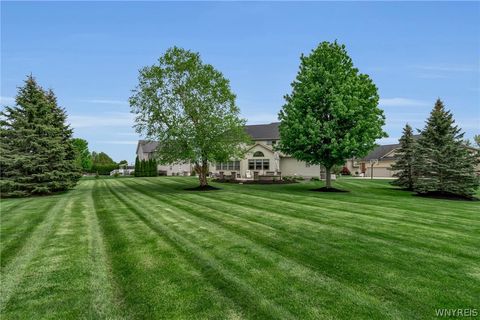 Tiny photo for 47 Lockhart Circle, Amherst, NY 14228 (MLS # B1684189)