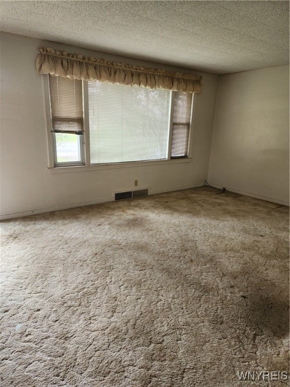 23 Heath Ter, Tonawanda, New York image 6