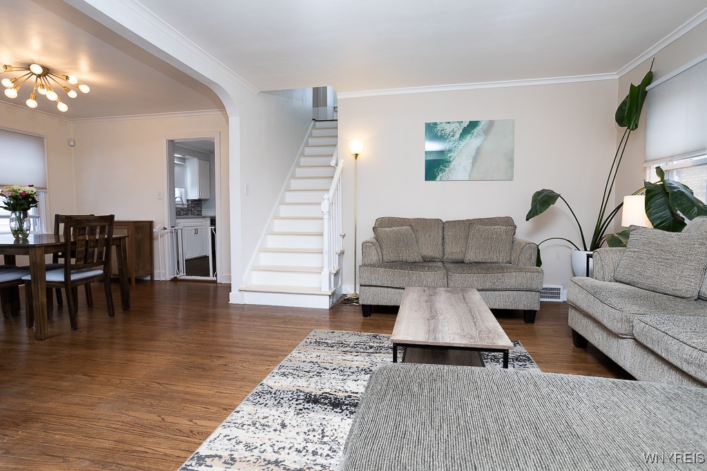 37 Marquette Avenue, Tonawanda, New York image 5