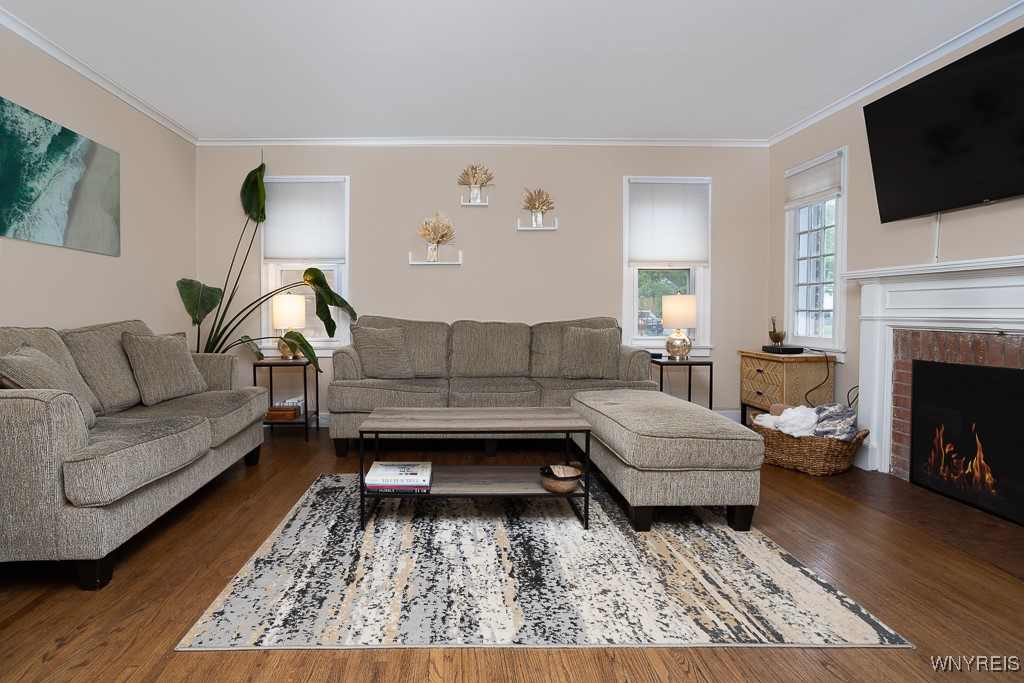 37 Marquette Avenue, Tonawanda, New York image 3