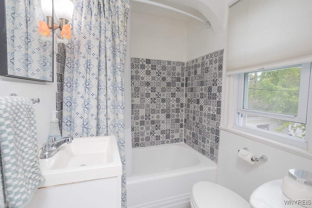 37 Marquette Avenue, Tonawanda, New York image 15