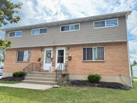 Multifamily For Sale - 22 W 3rd Street<br/> Cheektowaga, NY 14043