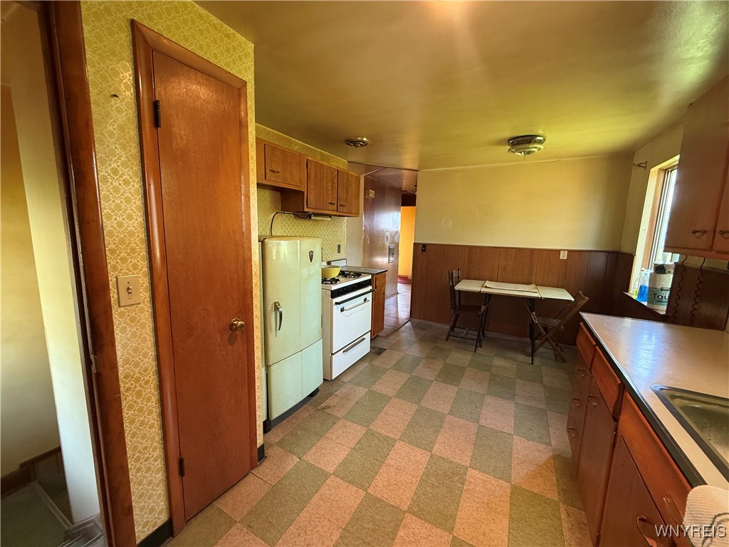 117 Albert Street, Cheektowaga, New York image 4
