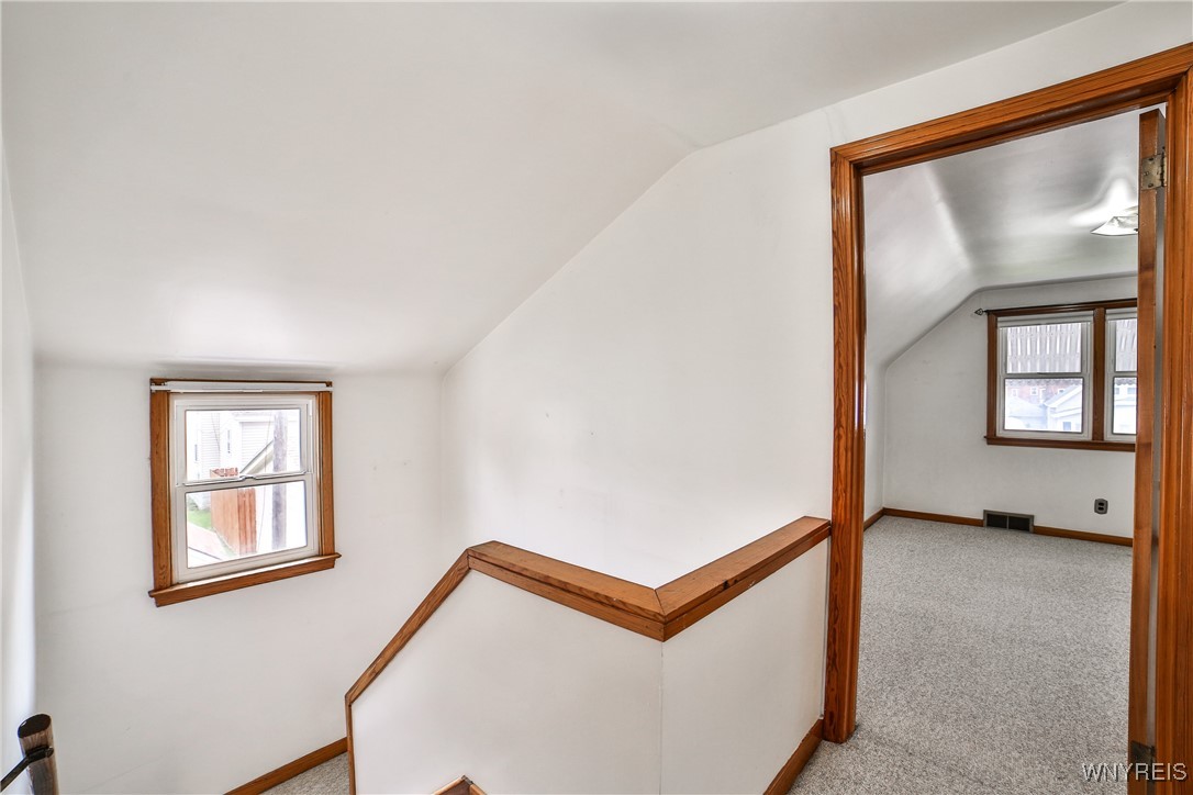 77 Tamarack Street, Buffalo, New York image 33
