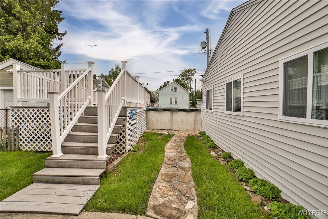 77 Tamarack Street, Buffalo, New York image 9
