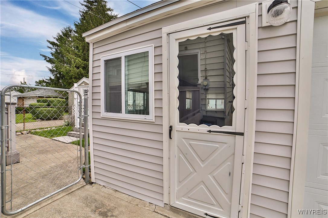 77 Tamarack Street, Buffalo, New York image 7