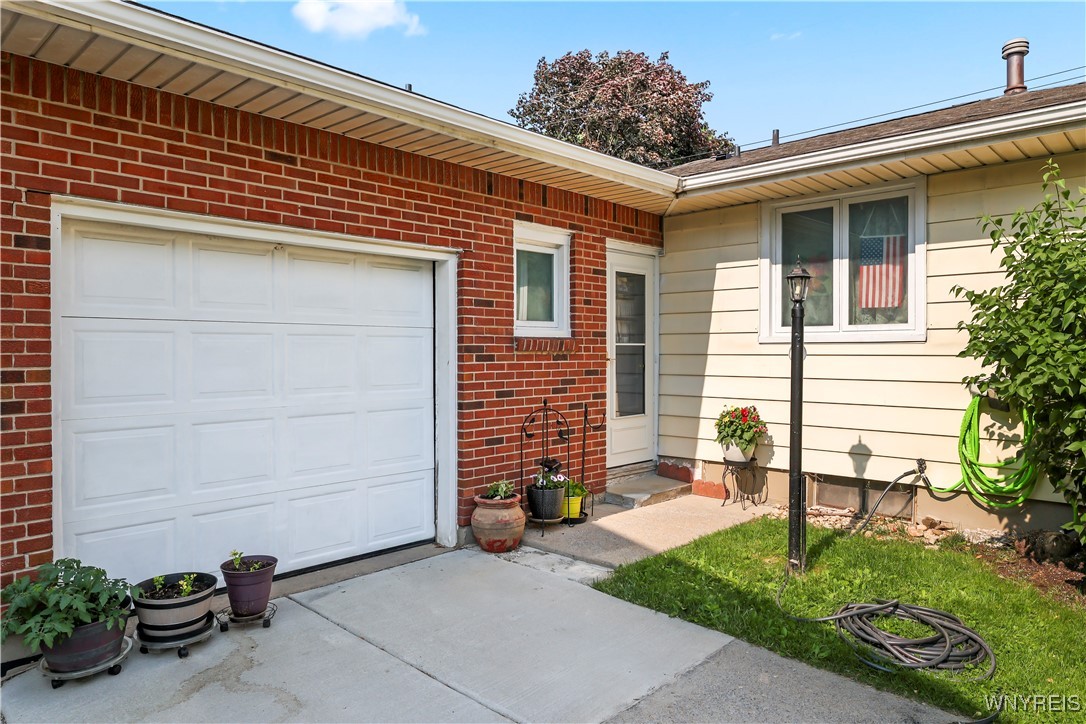 914 Reserve Road