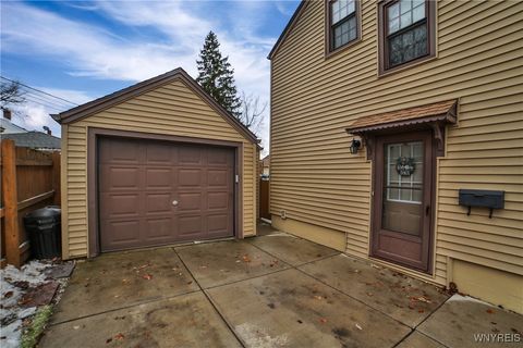 Tiny photo for 31 Rye Place, Tonawanda, NY 14150 (MLS # B1653997)
