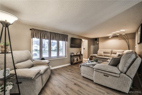 Tiny photo for 31 Rye Place, Tonawanda, NY 14150 (MLS # B1653997)