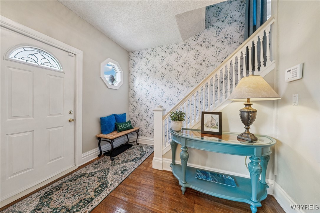 200 Parkwood Avenue