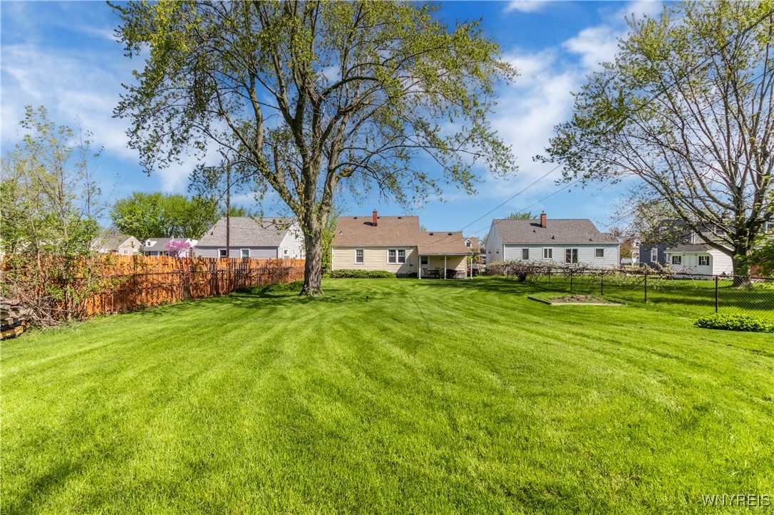 204 Briarhurst Drive, Tonawanda, New York image 39