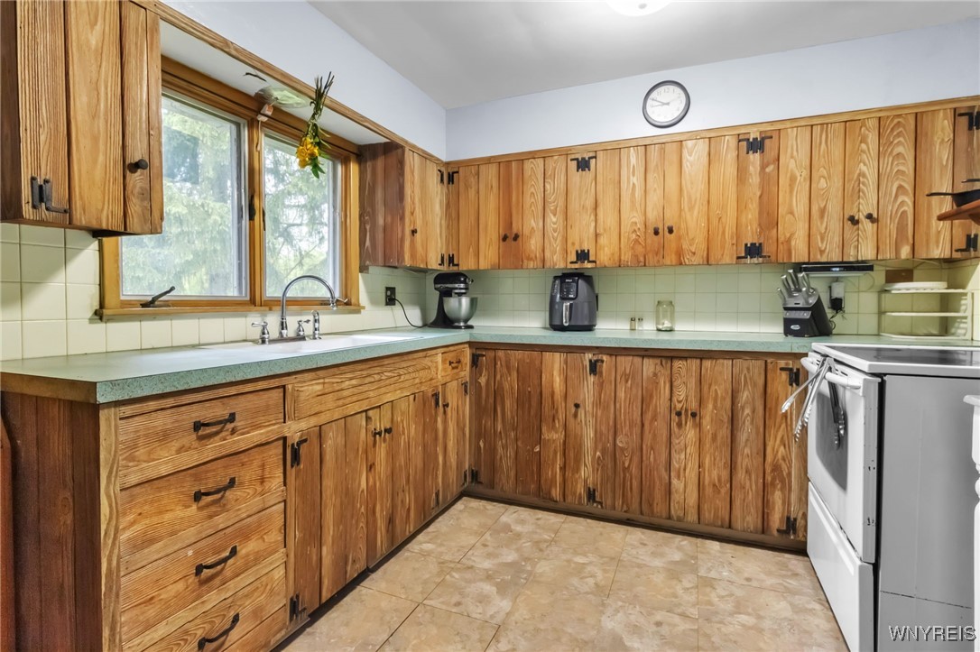 5080 Salt Road, Clarence, New York image 13