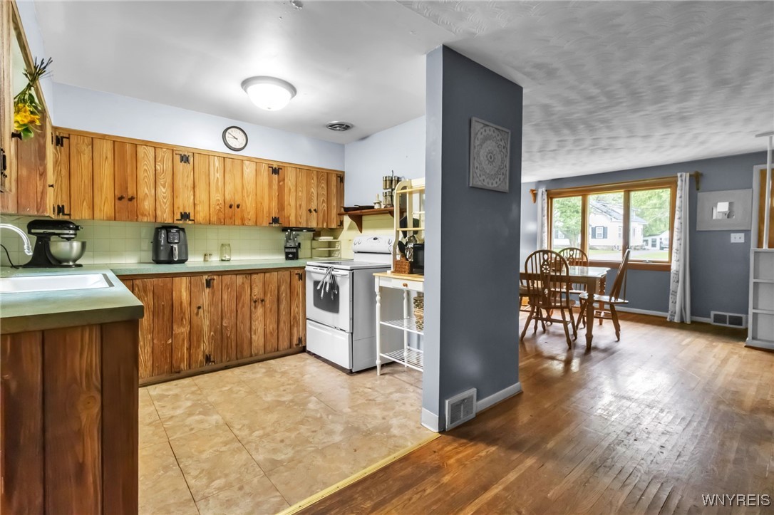 5080 Salt Road, Clarence, New York image 15
