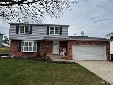 Photo of 202 Sagewood Ter, Amherst, NY 14221 (MLS # B1673570)