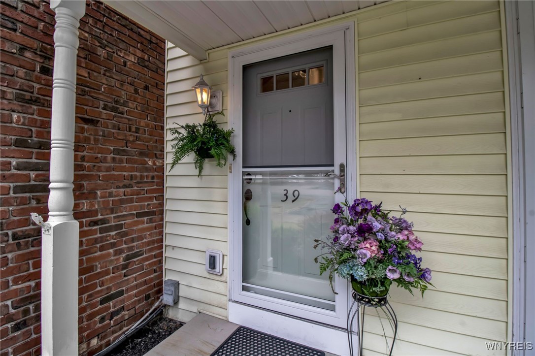 39 Olde Stone Lane