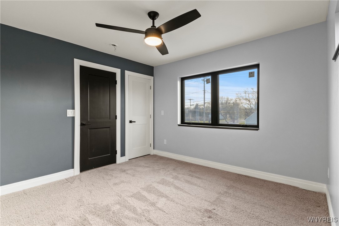 5554 Lake Avenue, Orchard Park, New York image 20